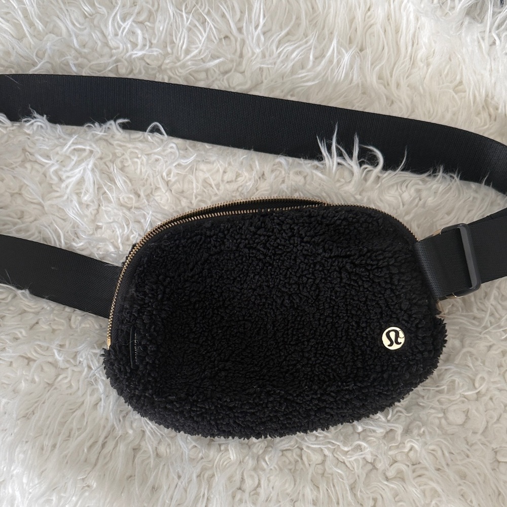 Lululemon fleece Black and Gold Belt Bag